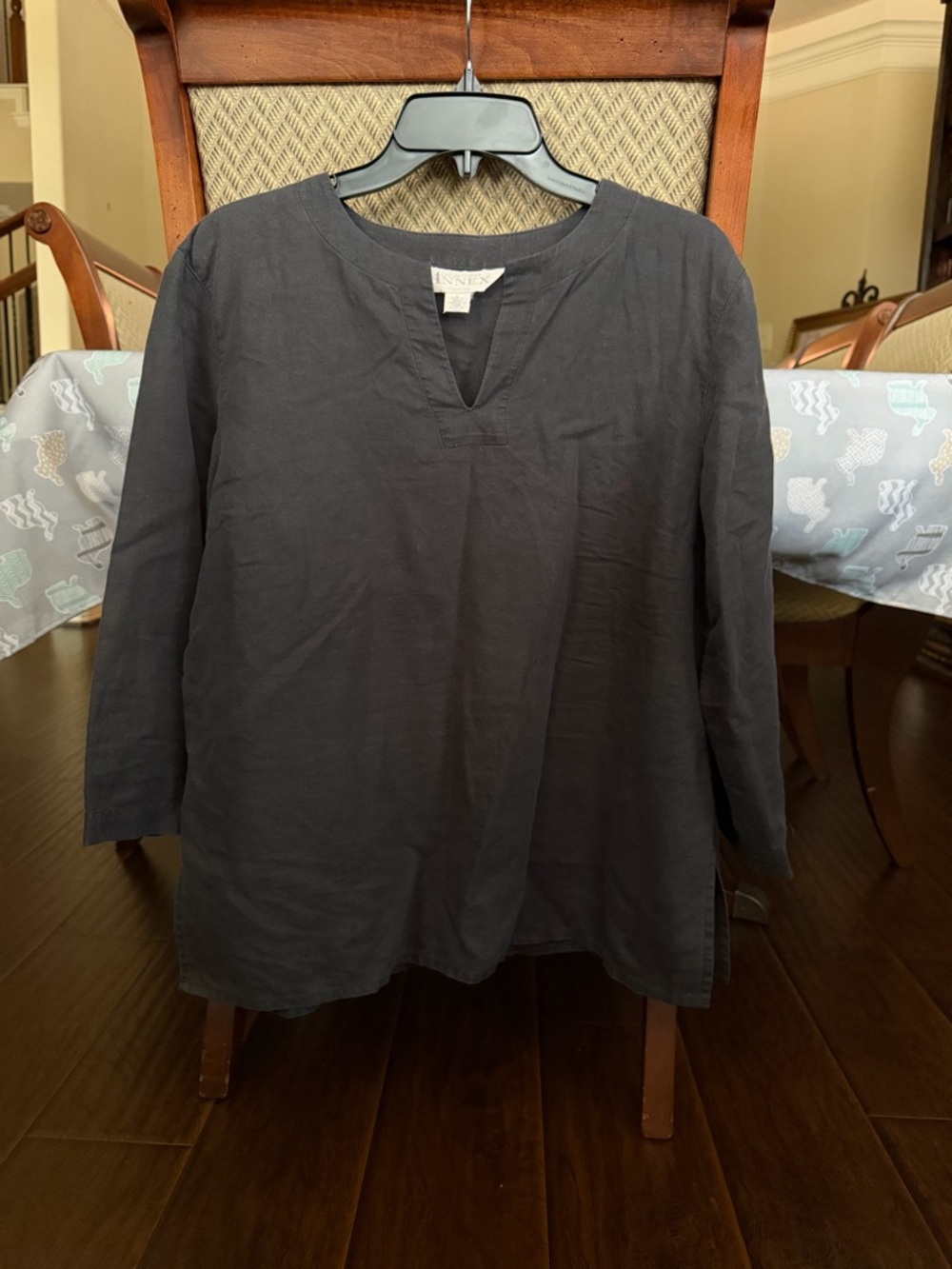Casual Corner Black Split-Neck Long-Sleeve Linen-Cotton Top